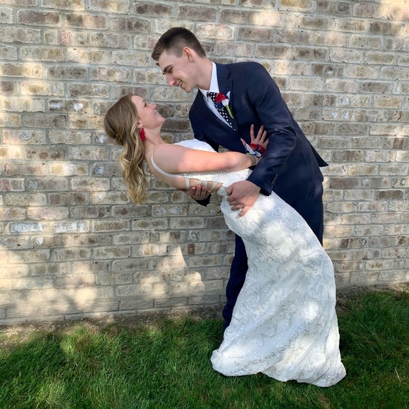 Meet your Posher, Kelsey - Picture 2 of 2